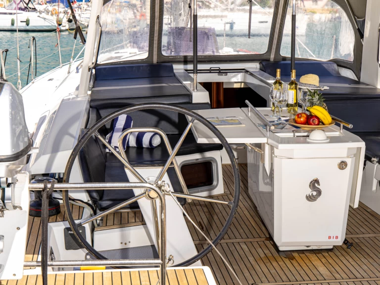 Noleggio Barca a vela Bénéteau con patente nautica