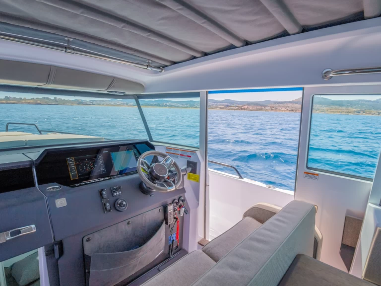 Axopar Axopar 37 XC Cross Cabin da affittare a  Lávrio