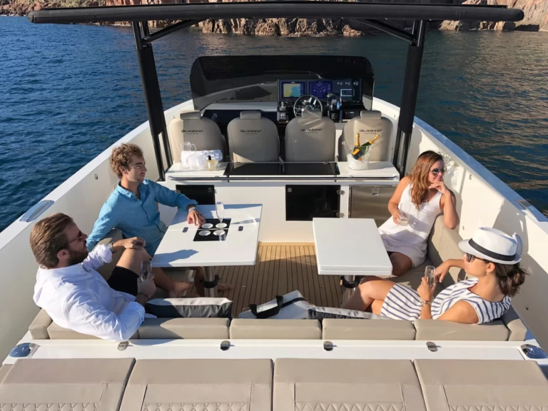 Noleggio Barca a motore con o senza skipper DEANTONIO YACHTS a Dénia