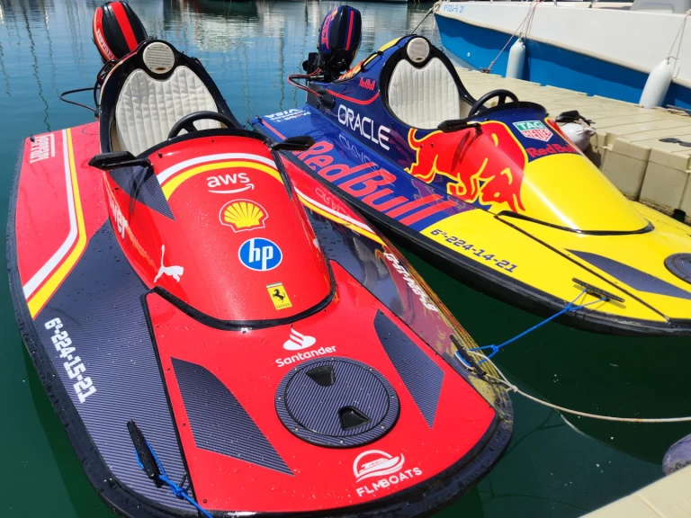 Barca a motore a noleggio a Torrevieja al miglior prezzo