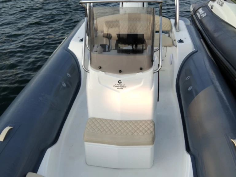 Noleggio barche Capelli Capelli 626 Luxe a Porto-Vecchio su Samboat