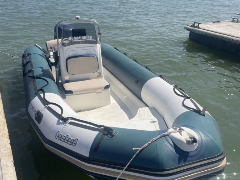 Noleggiare una Bombard Sunrider 550 Bleu a La Plaine-sur-Mer