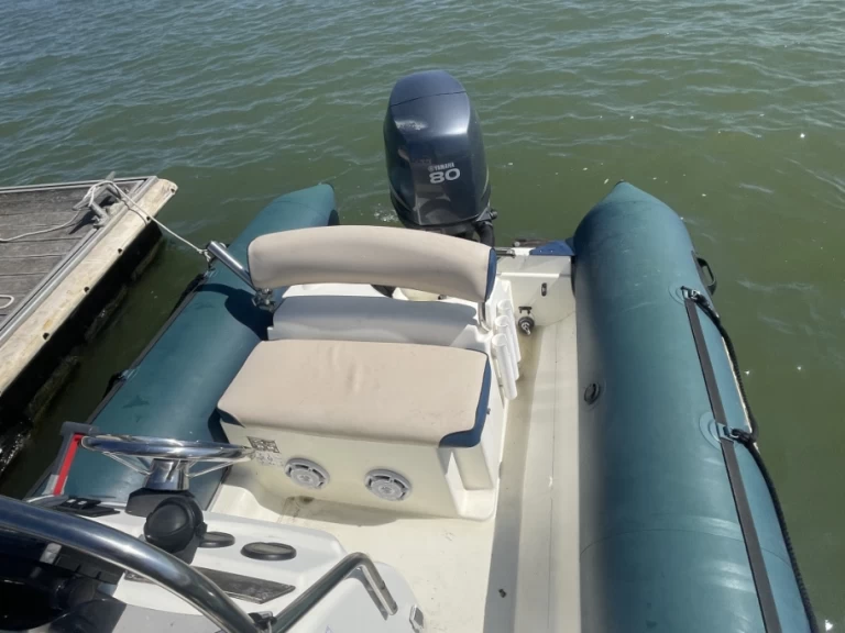 Noleggio barche La Plaine-sur-Mer economico Sunrider 550 Bleu
