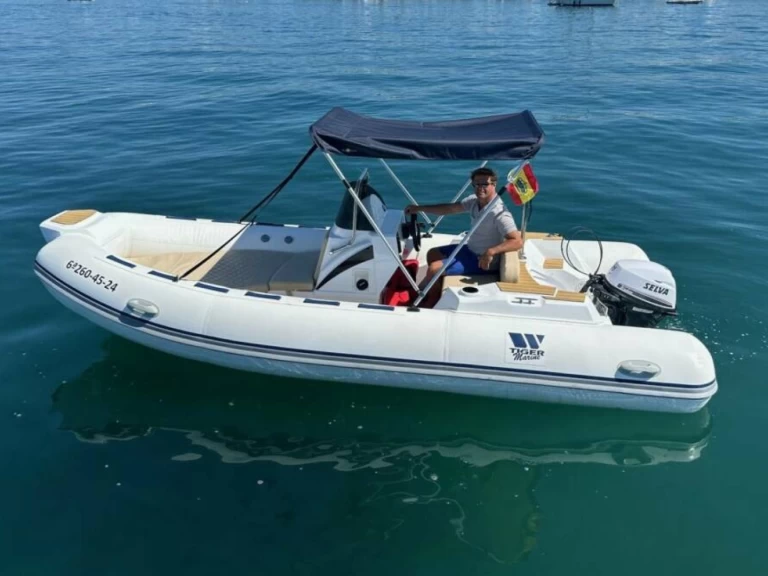 Noleggio Barca a motore con o senza skipper Tiger a Can Picafort