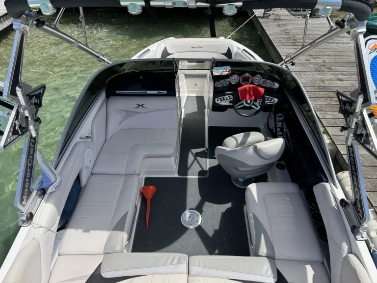 Noleggio Barca a motore Mastercraft con patente nautica