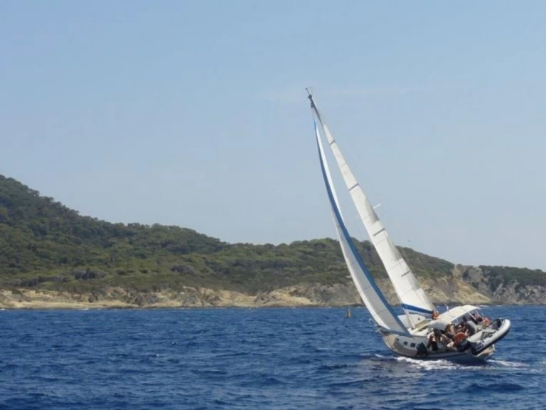 Noleggio Barca a vela a Toulon – Comar Comet 1050