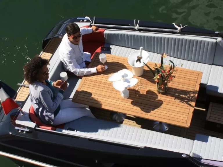 Noleggio Barca a motore Tullio Abatte con patente nautica