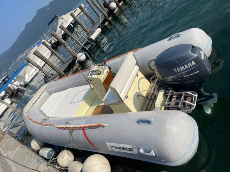 Noleggiare una Gommorizzo cherokee a Predore