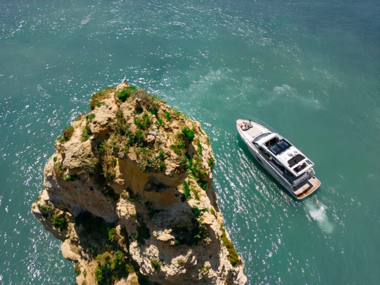 Barca a motore a noleggio a Vilamoura al miglior prezzo