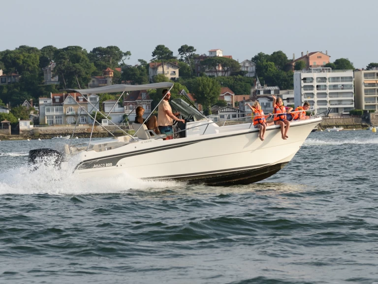 Noleggio Barca a motore Ocqueteau con patente nautica