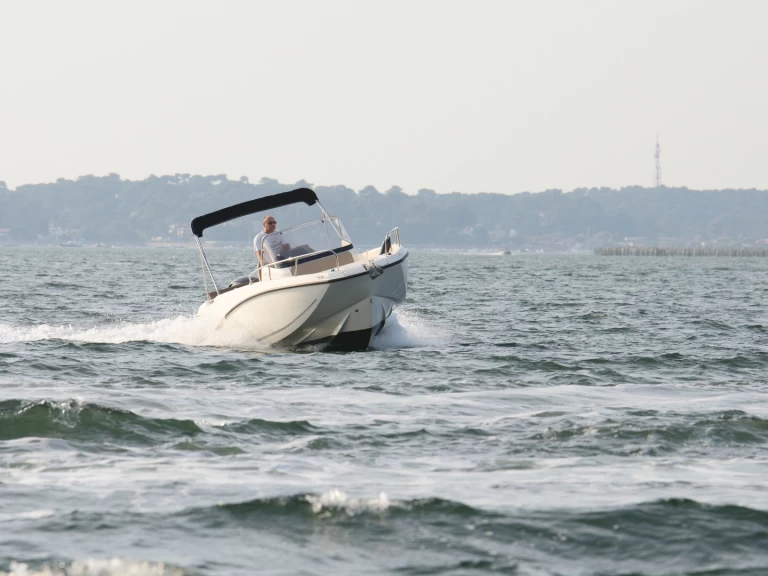 Noleggiare una Quicksilver Quicksilver 675 Activ Open a Arcachon