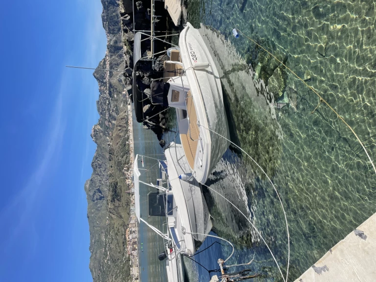 Noleggiare una tancredi Blue Max 23 a Giardini-Naxos