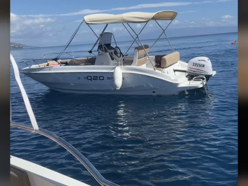 Noleggio barche Giardini-Naxos economico Blue Max 23