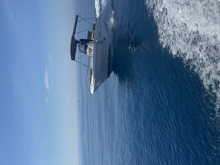 Noleggio Barca a motore a Giardini-Naxos – tancredi Blue Max 23