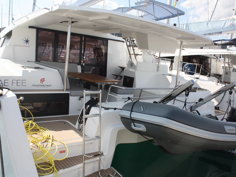 Noleggiare una Fountaine Pajot Astrea 42 a Seget Donji