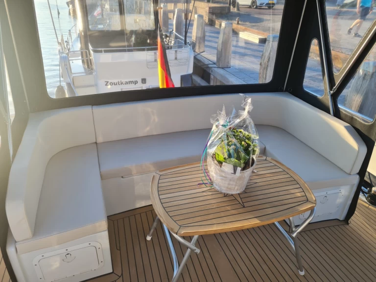 Noleggio Barca a motore con o senza skipper Gruno a Akkrum