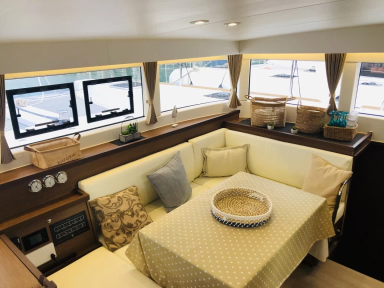 Noleggio barche Capo d'Orlando economico Lagoon 40