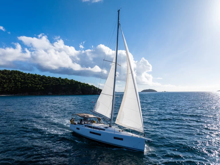 Noleggiare una Jeanneau Sun Odyssey 440 a Road Town
