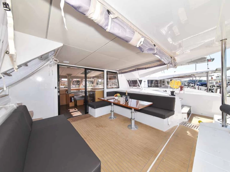 Catamarano a noleggio a Zaravecchia (Biograd) al miglior prezzo