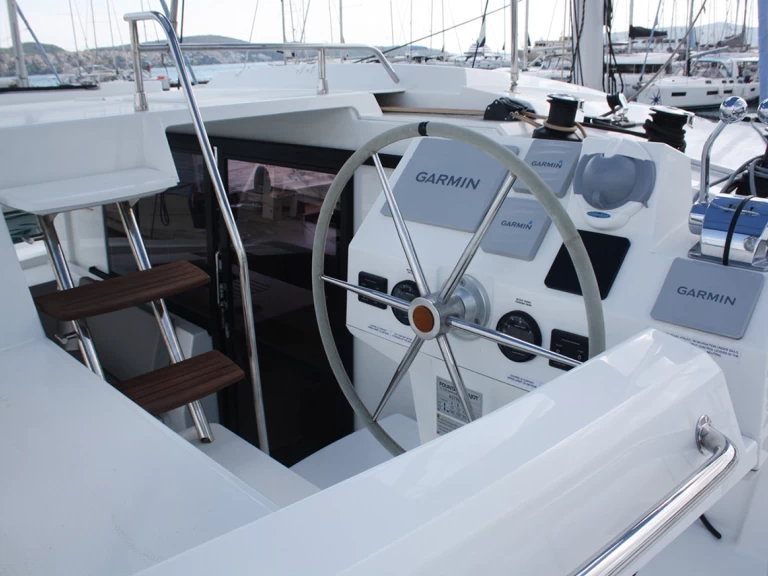 Noleggio Catamarano a Seget Donji – Fountaine Pajot Astrea 42