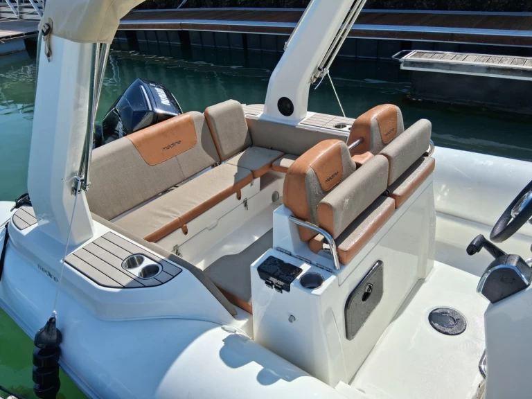 Noleggio Gommone Zodiac con patente nautica