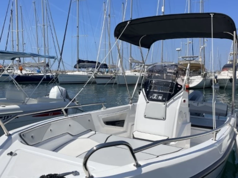 Trimarchi Nica 530 da affittare a  Alghero