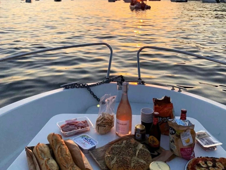 Barca a motore a noleggio a Palavas-les-Flots al miglior prezzo