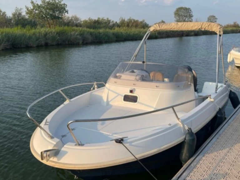 Noleggio a Palavas-les-Flots – Jeanneau Cap Camarat 5.5 CC Serie 2 su SamBoat