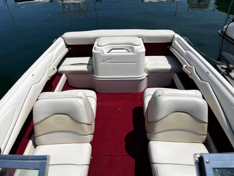 Noleggio Barca a motore Sea Ray con patente nautica