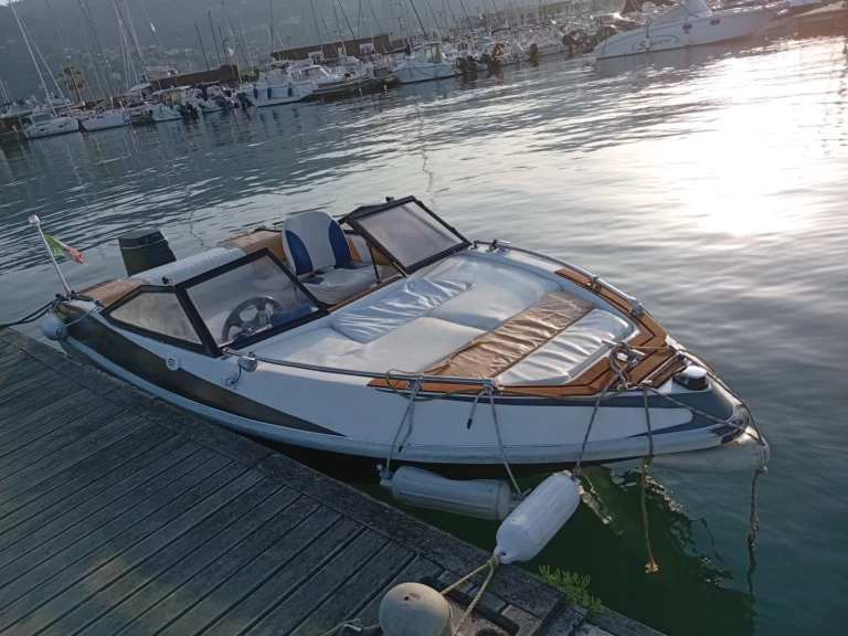 Noleggio barche hellas pegasus + selva xrs 40 HP Pegasus a Porto Mirabello su Samboat