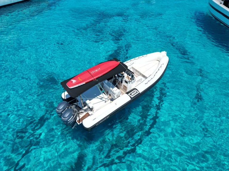 Noleggio Gommone Almarine con patente nautica