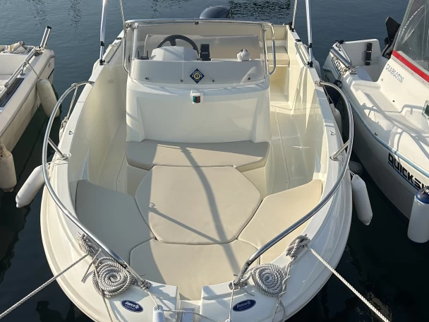 Jeanneau cap-camarat 505 Style da affittare a  Saint-Raphaël