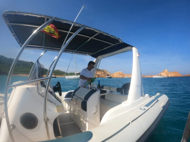 Noleggio Barca a motore a Fornells – Astec day cruiser 800