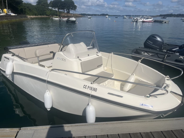 Quicksilver Activ 505 da affittare a  Le Palais