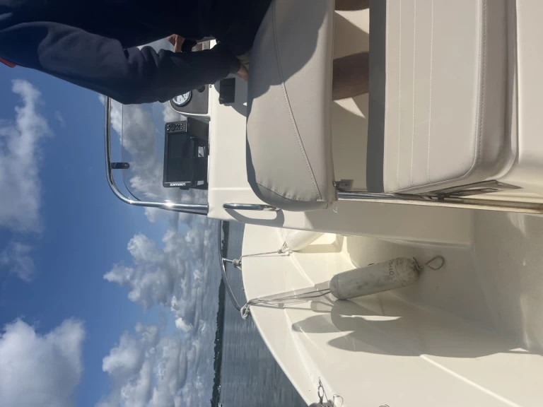 Noleggiare una Quicksilver Activ 505 a Le Palais