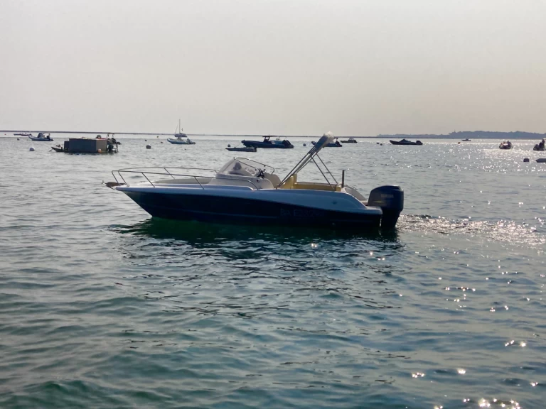 Noleggio barche Jeanneau Cap Camarat 7.15 WA a Lège-Cap-Ferret su Samboat