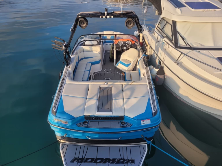 Noleggio barche Moomba Mondo a Cannes su Samboat