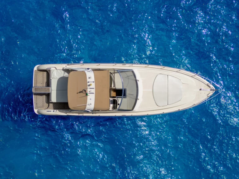 Noleggio a Positano – Yacht Prestige Sport 80 su SamBoat
