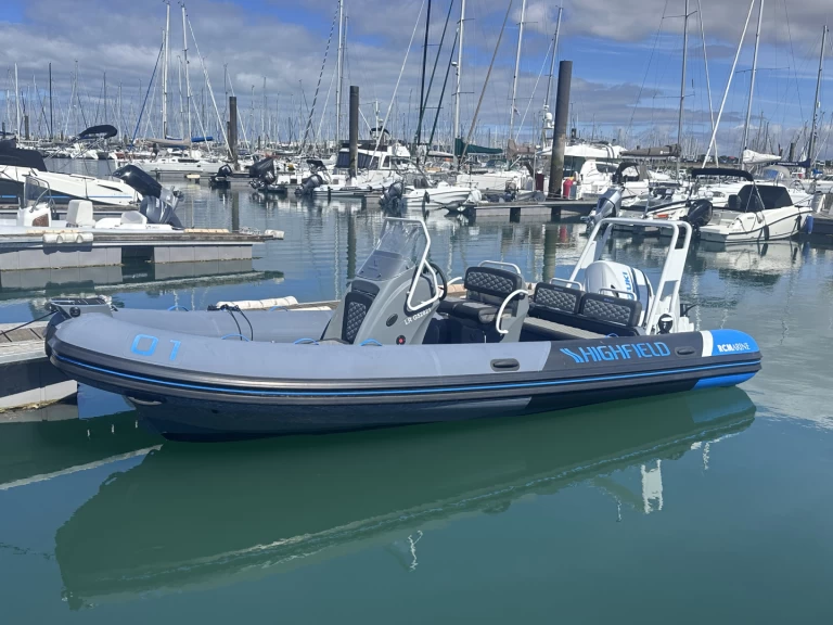 Highfield Patrol 600 da affittare a  La Rochelle