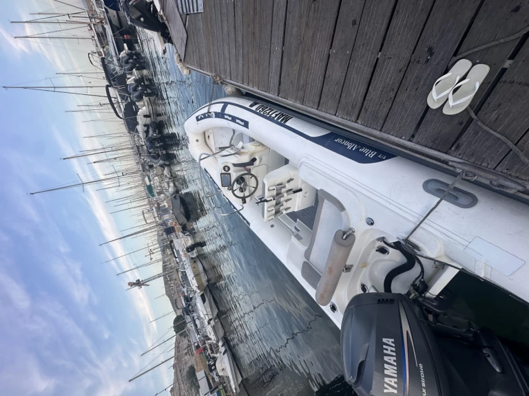 Noleggio Gommone Lomac con patente nautica