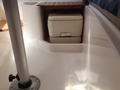 Noleggio Barca a motore Quicksilver con patente nautica