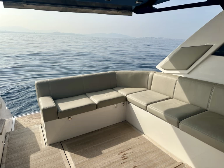 Noleggio Barca a motore con o senza skipper Rio Yachts a Marsiglia