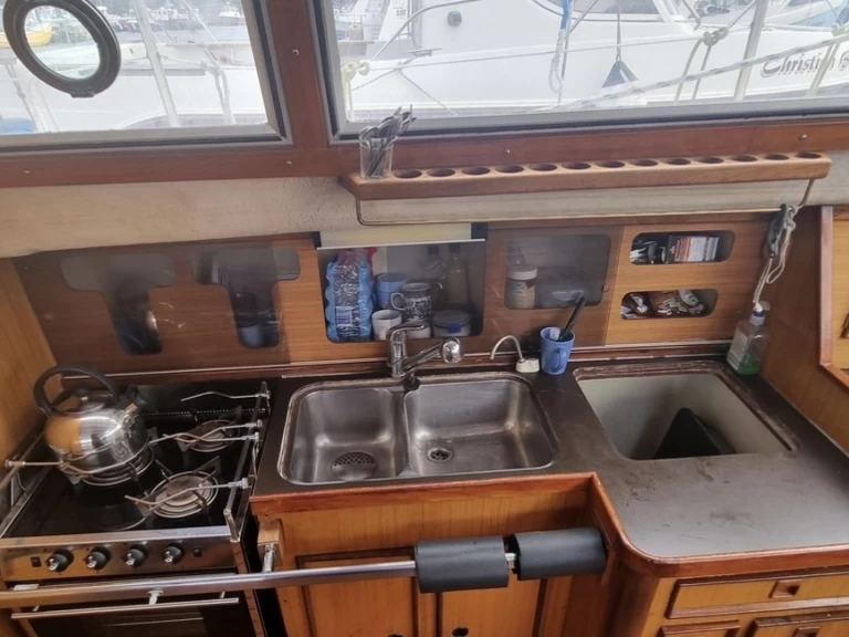 Barca a vela a noleggio a Hyères al miglior prezzo