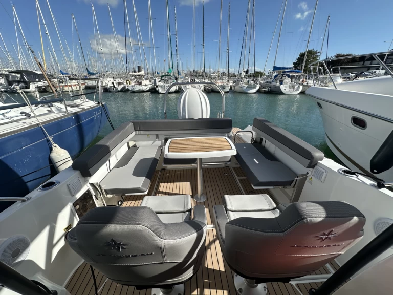 Jeanneau Cap camarat 7.5 wa série 3 da affittare a  La Rochelle