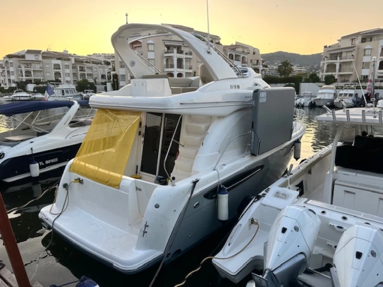 Yacht di lusso a noleggio a Mandelieu-la-Napoule al miglior prezzo