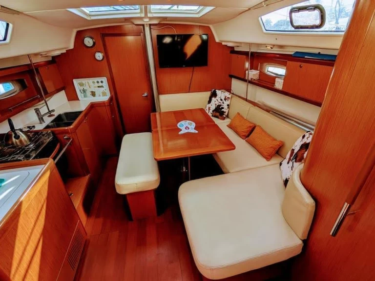 Noleggio a Puerto Altea – Bénéteau Oceanis 40 su SamBoat