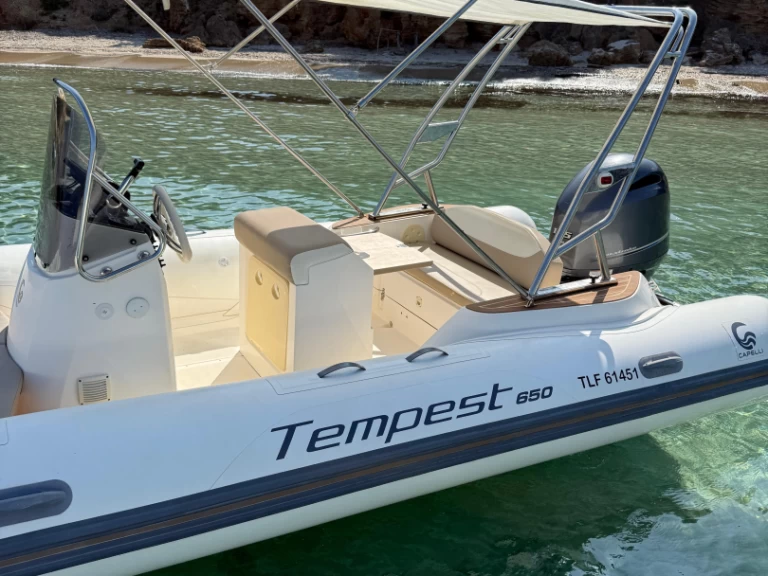 Noleggio Gommone sportis con patente nautica