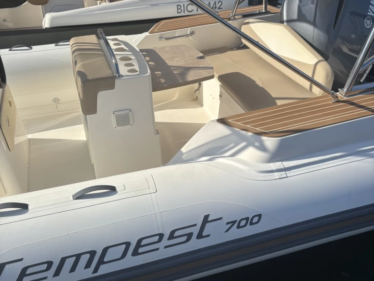 Noleggio barche Porto-Vecchio economico Capelli 700