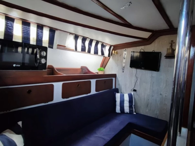 Barca a vela a noleggio a Alicante al miglior prezzo