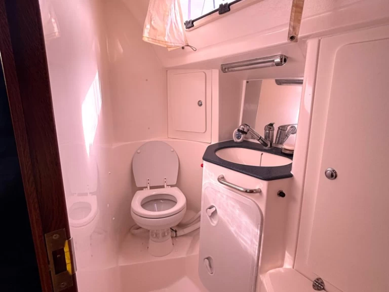 Noleggio barche Bavaria Bavaria 38 a Sanremo su Samboat